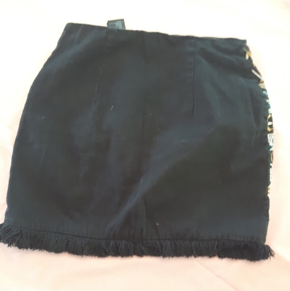 Size 4 H&M beaded fringed mini skirt - Picture 6 of 12
